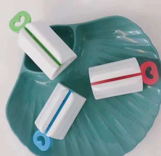 Creative Manual Toothpaste Roll Automatic Squeezer Lazy Facial Cleanser Plastic Clip Stock Household Sundries Toothpaste Press